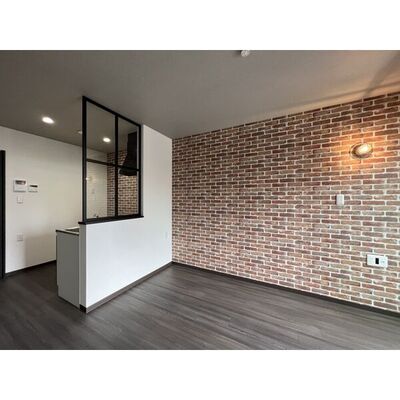 
						同コンセプトのお部屋です。間取りとは異なります。